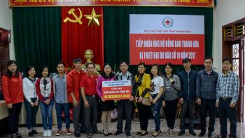 Tổng Công ty ĐTXD & TM Anh Phát ủng hộ bão lụt